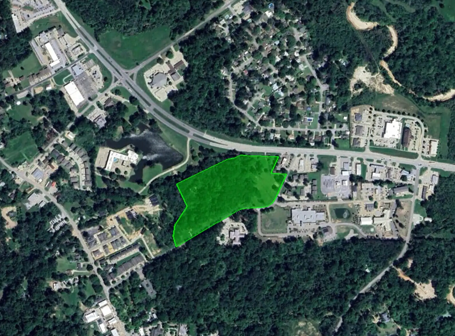 16 Acres on US-61, Saint Francisville, LA à vendre Aérien- Image 1 de 2