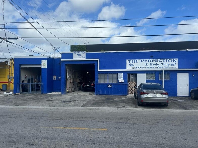 1081 E 47th St, Hialeah, FL for sale - Primary Photo - Image 2 of 29