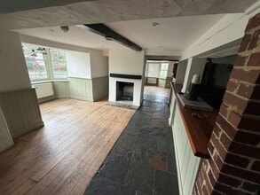 Southampton Road, Lymington for sale Interior Photo- Image 2 of 2