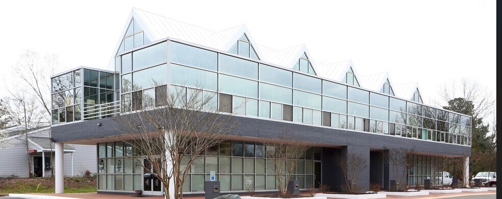 1912 E NC Highway 54, Durham, NC à louer - Photo principale - Image 1 de 8