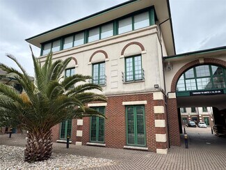 More details for Bourne Court, Southend Rd, Woodford Green - Office for Lease