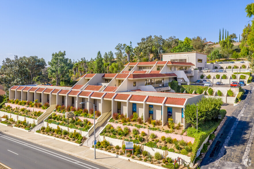 15644 Pomerado Rd, Poway, CA for sale - Primary Photo - Image 1 of 1