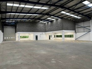 5-9 Spire Green Centre, Harlow for lease Interior Photo- Image 1 of 3