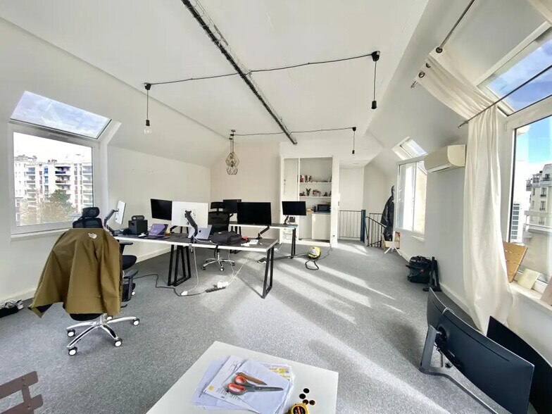 Office in Boulogne-Billancourt for lease - Building Photo - Image 2 of 6