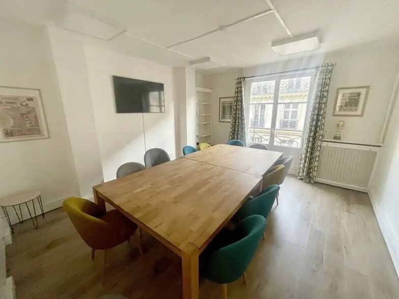 122 Rue De Provence, Paris for lease - Building Photo - Image 2 of 10