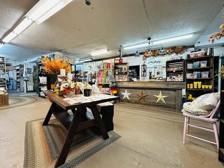 10124 100 Av, Grande Prairie, AB à vendre - Photo intérieure - Image 3 de 9