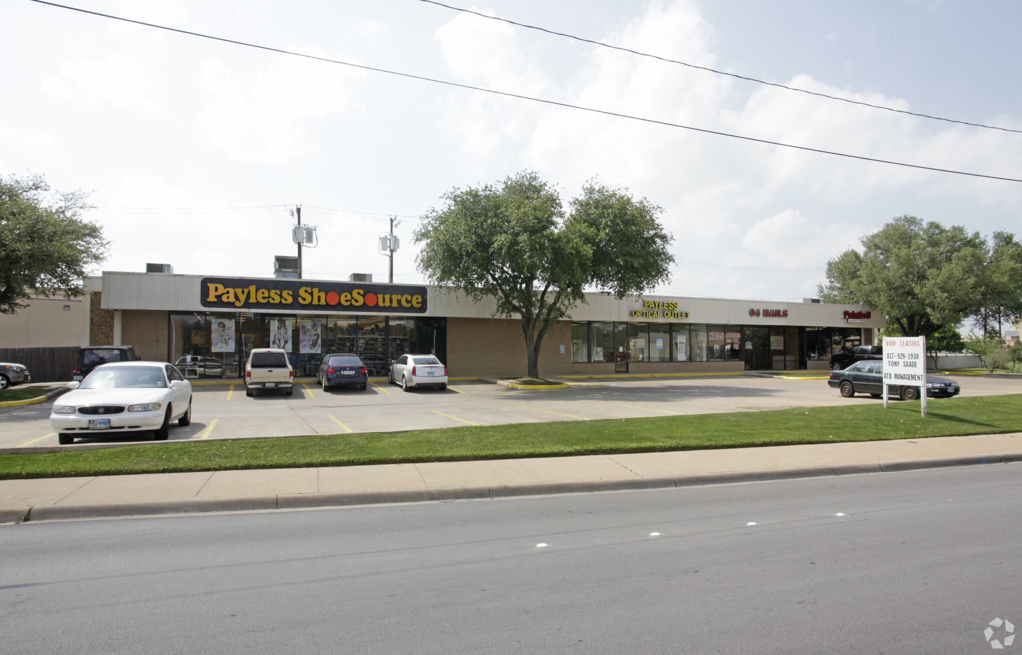 805-813 Melbourne Rd, Hurst, TX for lease Primary Photo- Image 1 of 13