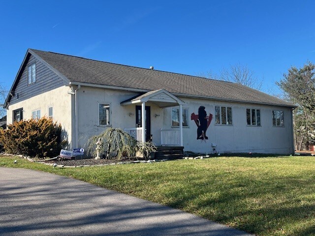 8 N Village Ave, Exton, PA à vendre Photo du bâtiment- Image 1 de 7