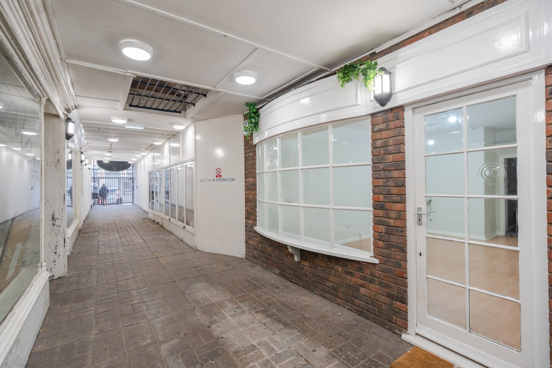 1 Regent Arcade, Grimsby for lease Interior Photo- Image 1 of 2