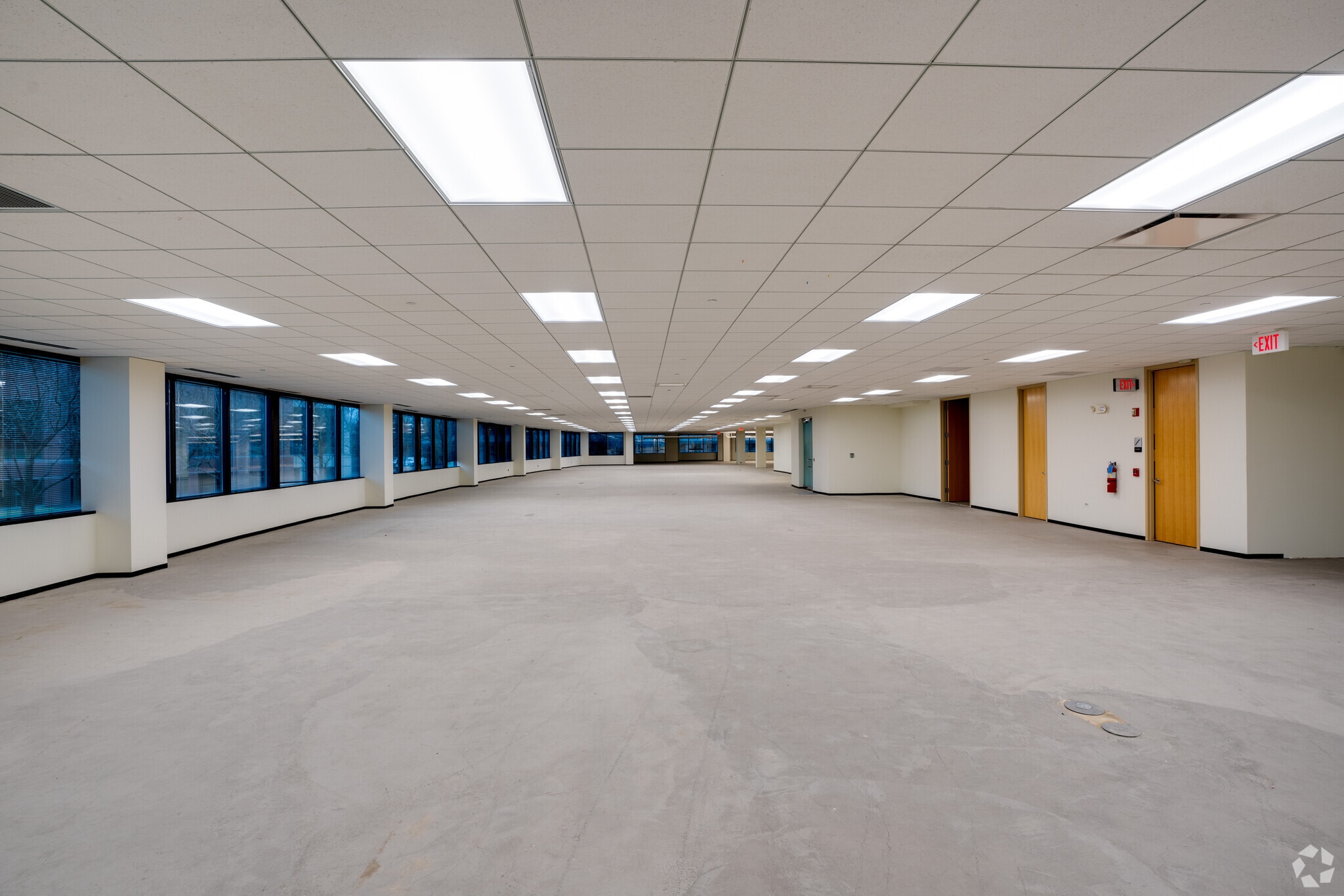 3050 Highland Pky, Downers Grove, IL à louer Photo intérieure- Image 1 de 2