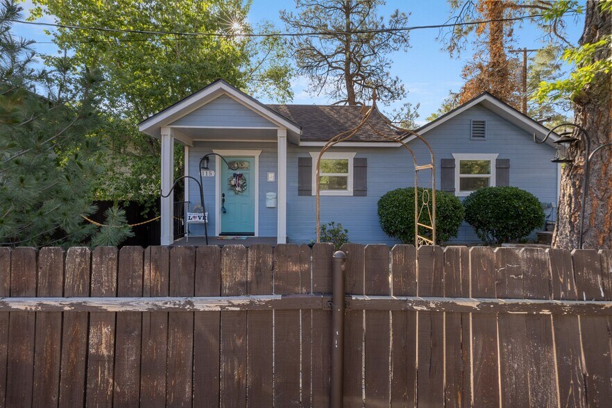 115 S Alto St, Prescott, AZ à louer - Photo du bâtiment - Image 2 de 20