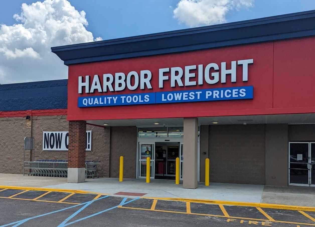 4744-4778 Roosevelt Blvd, Middletown, OH for lease Building Photo- Image 1 of 6