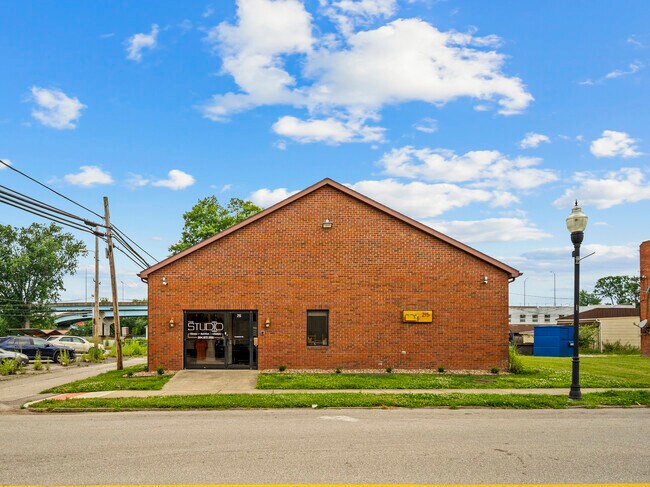 More details for 215 Main St, Huntington, WV - Flex for Sale