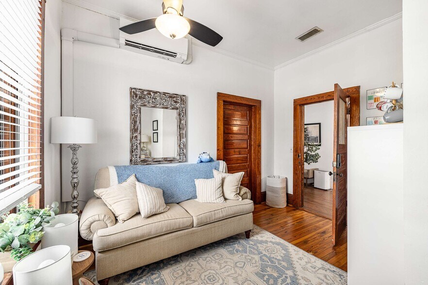 35 S Peachtree St, Norcross, GA à vendre - Photo du bâtiment - Image 3 de 52