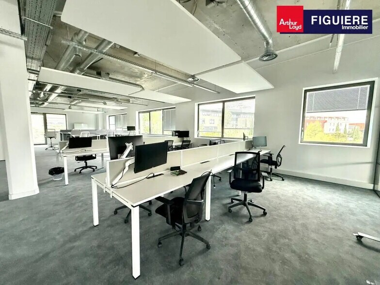 Office in Aix-en-Provence for lease - Building Photo - Image 3 of 24