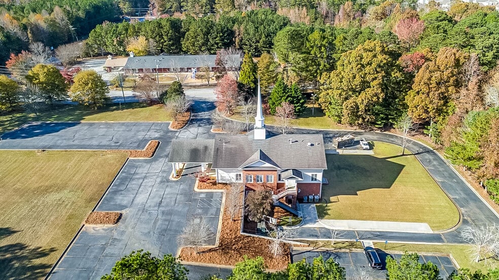 3800 Lenora Church Rd, Snellville, GA for sale - Building Photo - Image 2 of 10