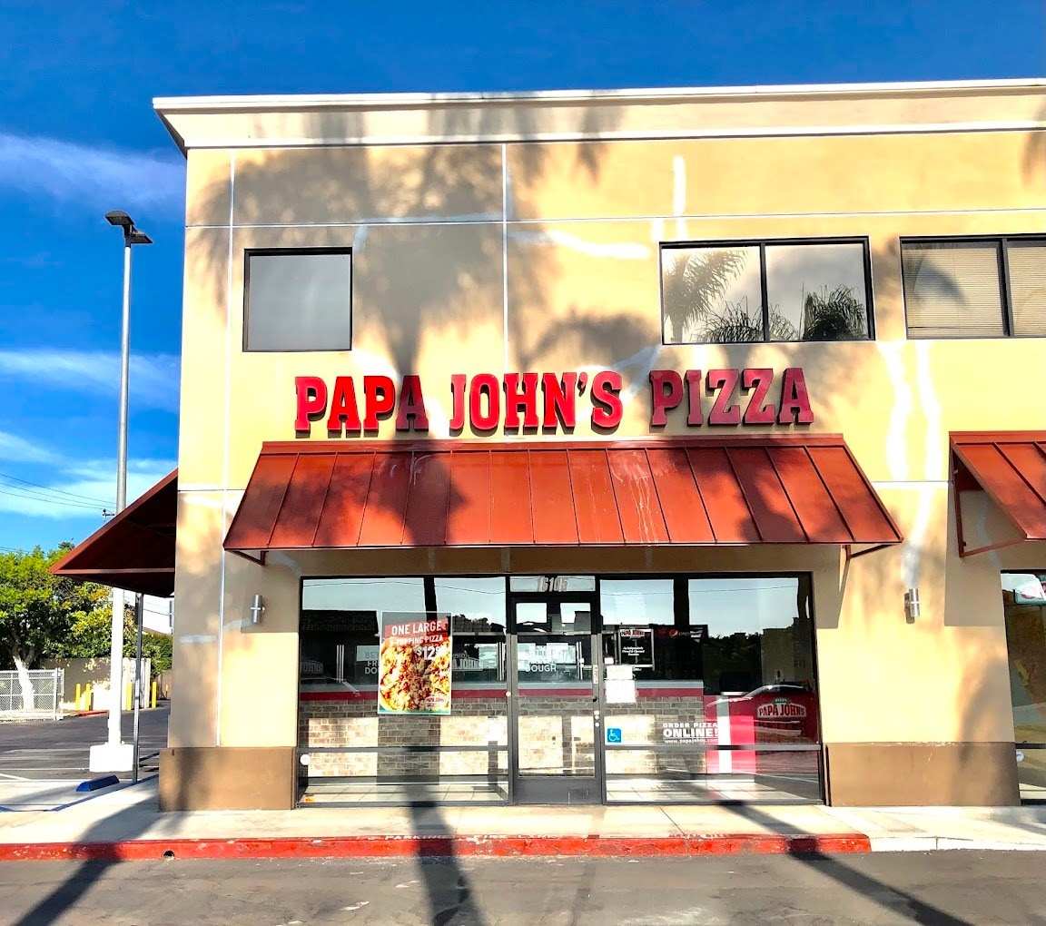 16061-16107 Goldenwest St, Huntington Beach, CA à louer Photo du bâtiment- Image 1 de 2