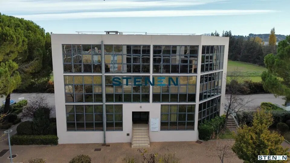 Office in Aix-en-Provence for sale Building Photo- Image 1 of 33