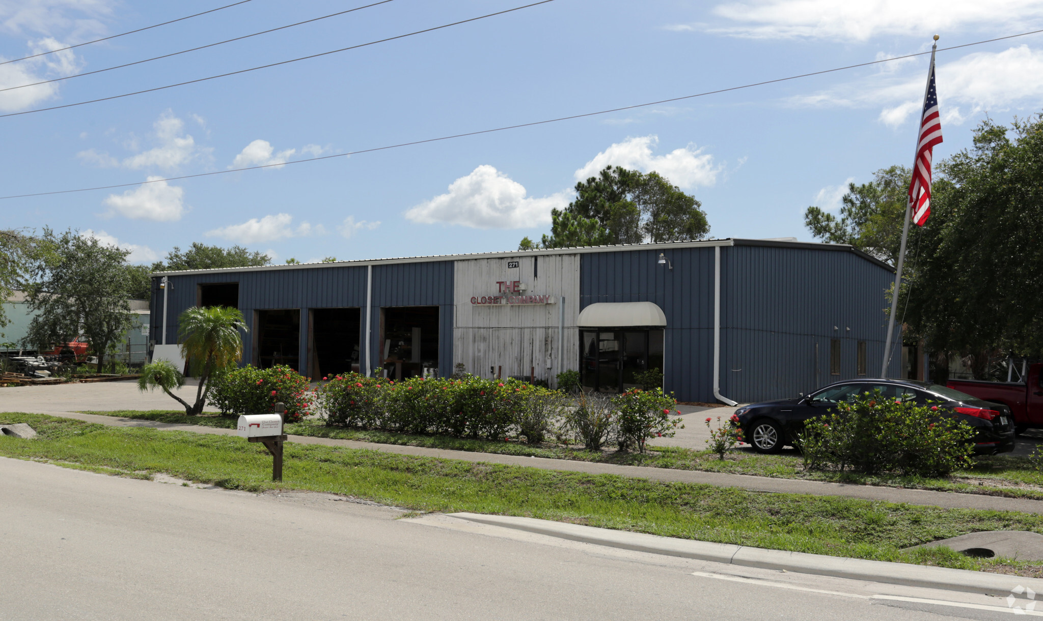 271 Commercial Blvd, Naples, FL for lease Primary Photo- Image 1 of 8