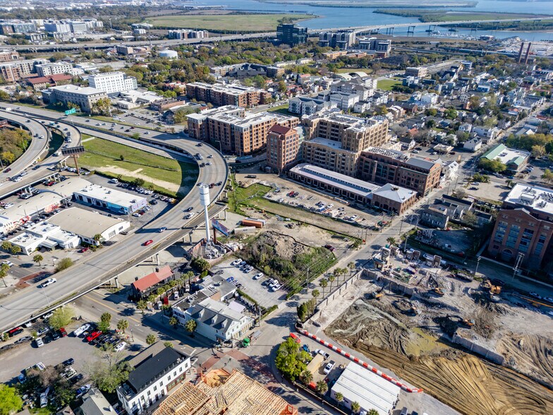 54 Line St, Charleston, SC à vendre - Photo du bâtiment - Image 2 de 7