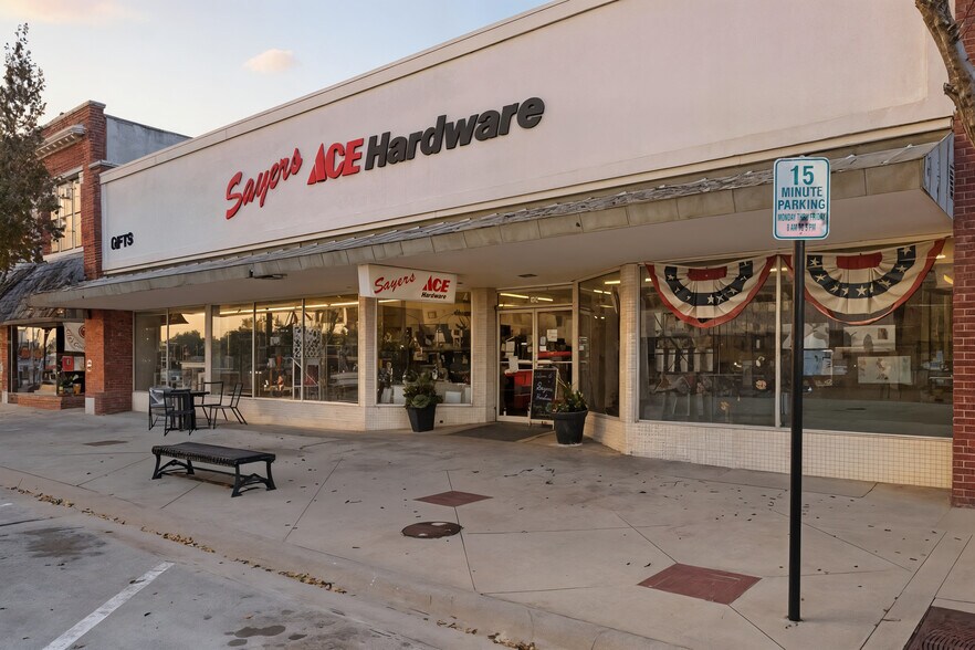 314 N Penn Ave, Independence, KS à vendre - Photo du bâtiment - Image 3 de 26