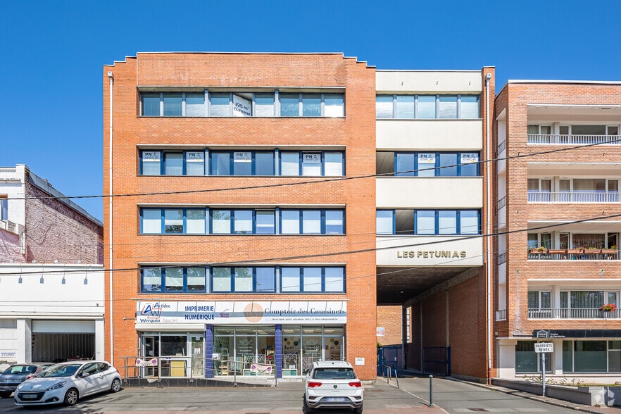 969 Avenue De La République, Marcq-en-Baroeul for lease - Primary Photo - Image 1 of 8