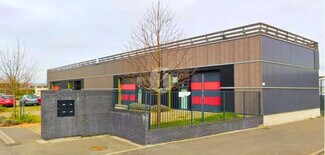 Plus de détails pour Local d'activités à louer