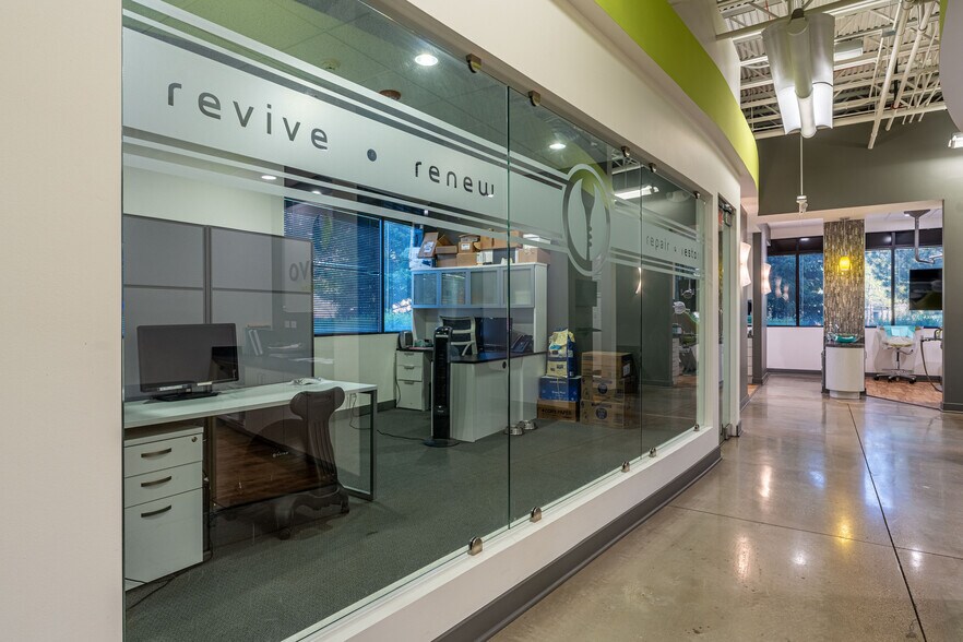 3000 Woodcreek Dr, Downers Grove, IL à vendre - Photo intérieure - Image 3 de 15