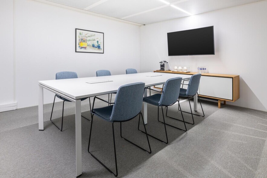 28 Rue Du Château Des Rentiers, Paris for lease - Interior Photo - Image 3 of 35