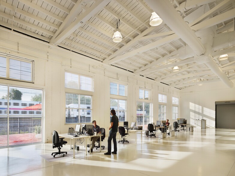 1800 E State St, Hamilton, NJ à louer - Photo du bâtiment - Image 1 de 23