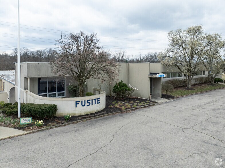 6000 Fernview Ave, Cincinnati, OH for lease - Building Photo - Image 3 of 7