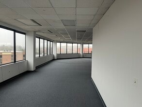 5500 Cherokee Ave, Alexandria, VA for lease Interior Photo- Image 2 of 3