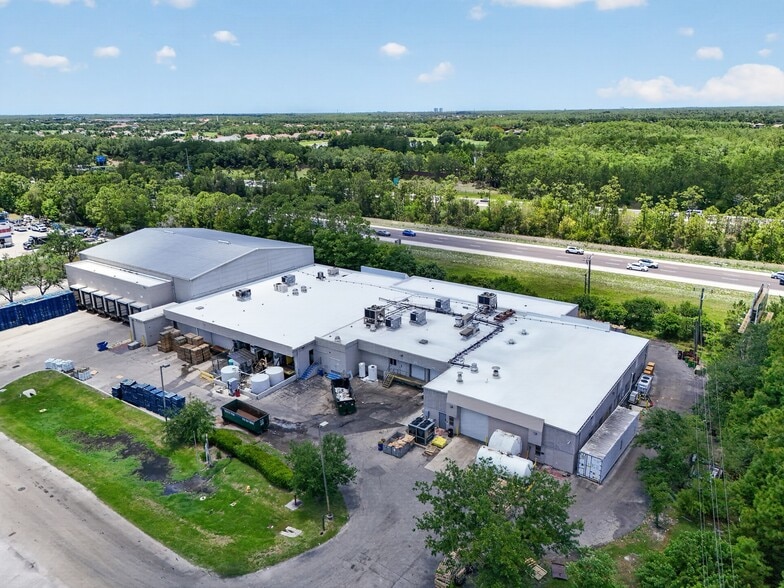 9910 Bavaria Rd, Fort Myers, FL for lease - Building Photo - Image 3 of 7