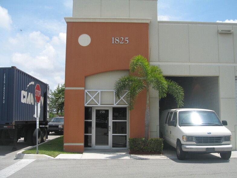 1825 NW 112th Ave, Miami, FL à vendre - Photo du bâtiment - Image 1 de 1