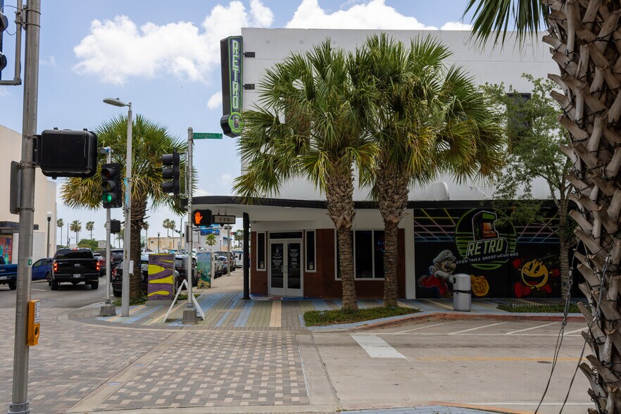 326 N Chaparral St, Corpus Christi, TX for sale - Primary Photo - Image 1 of 166