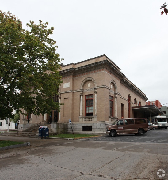 475 Broadway, Saratoga Springs, NY for lease - Primary Photo - Image 1 of 5