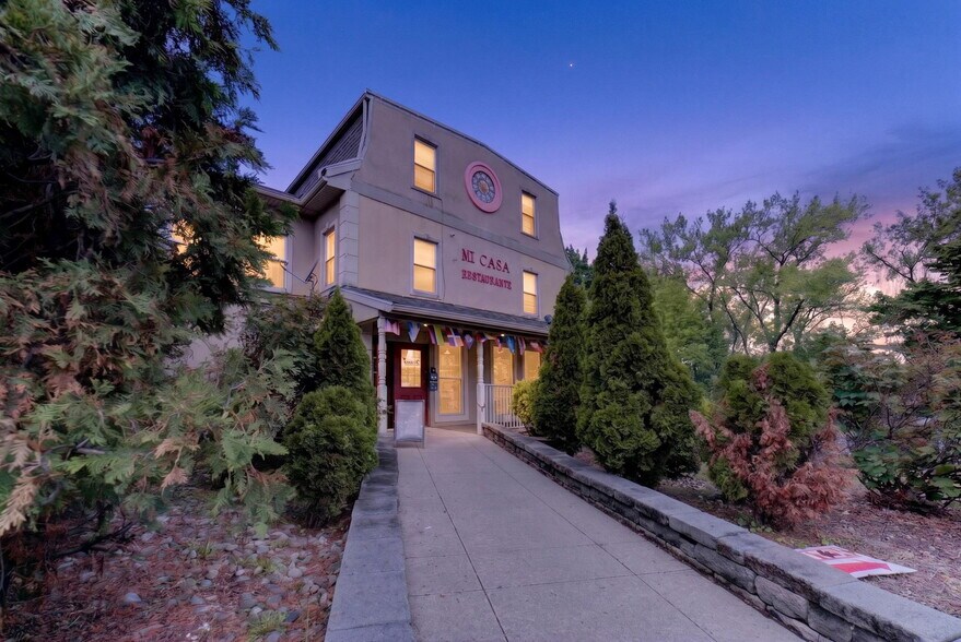 204 W Madison St, Easton, PA à vendre - Photo du bâtiment - Image 2 de 69