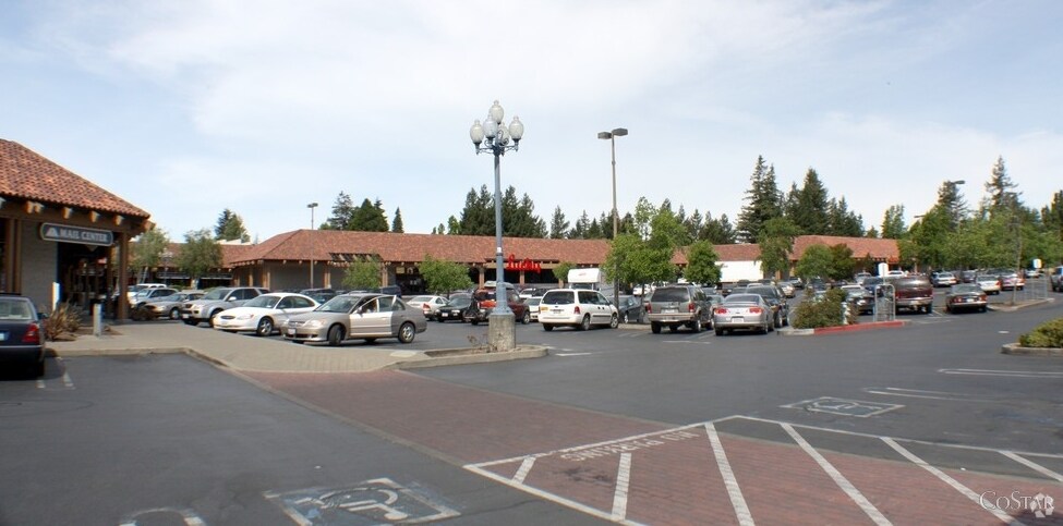 700 Gravenstein Hwy, Sebastopol, CA for lease Primary Photo- Image 1 of 5