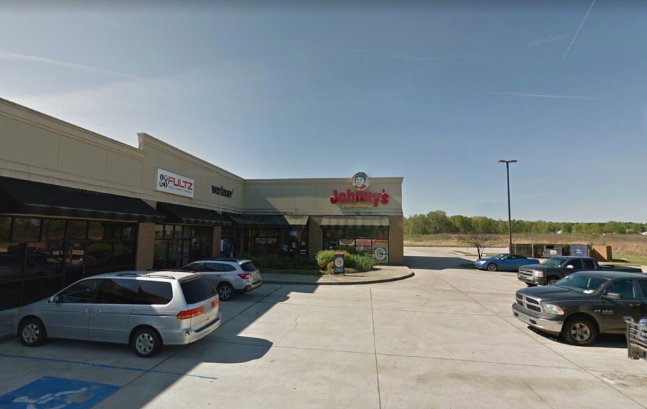 5795 N Market St, Shreveport, LA for lease - Building Photo - Image 2 of 9