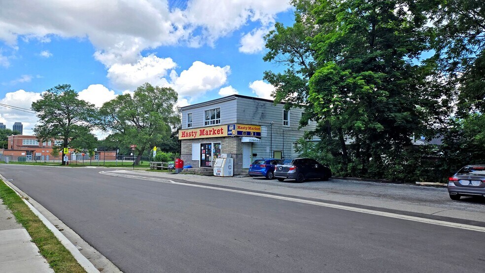 88 Elliott St, Brampton, ON à vendre - Photo du bâtiment - Image 2 de 15