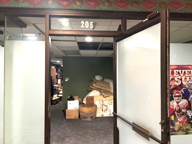 219 Pine Ave, Long Beach, CA à louer - Photo du bâtiment - Image 3 de 17