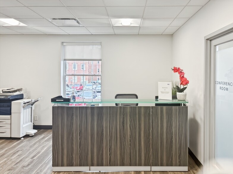 4301 50th St NW, Washington, DC for lease - Interior Photo - Image 2 of 14