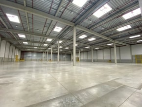 Industriel dans Le Plessis-Pâté à louer Photo intérieure- Image 1 de 4