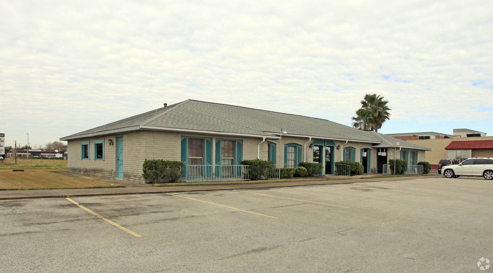 907 Bay Area Blvd, Houston, TX for sale Primary Photo- Image 1 of 12