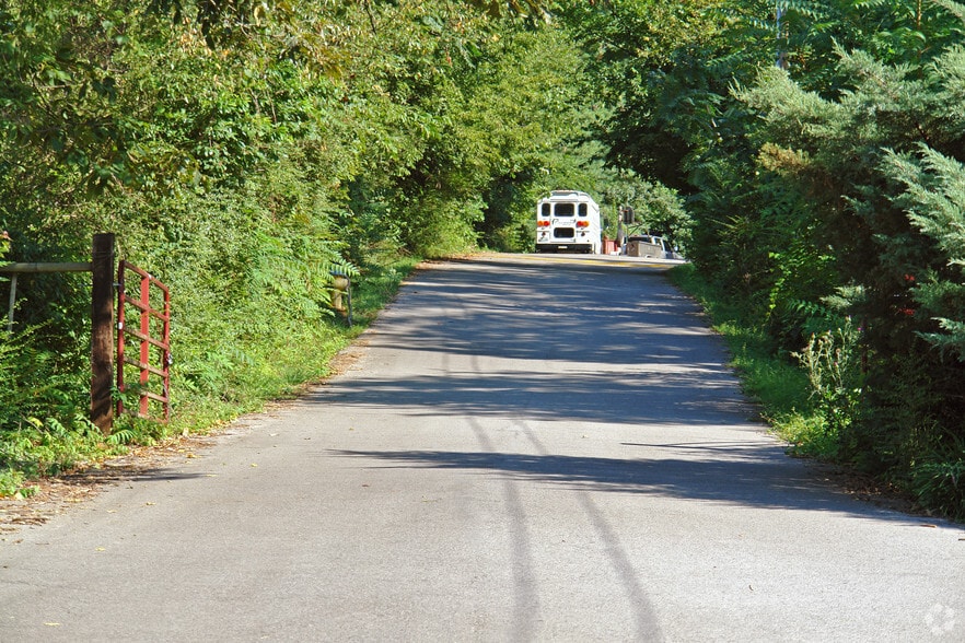 11749 Snyder Rd, Knoxville, TN for sale - Primary Photo - Image 1 of 53