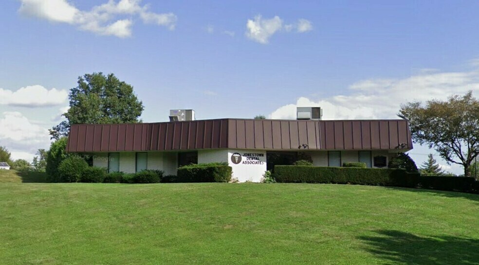 310 N King St, Jonestown, PA à vendre - Photo du bâtiment - Image 2 de 4