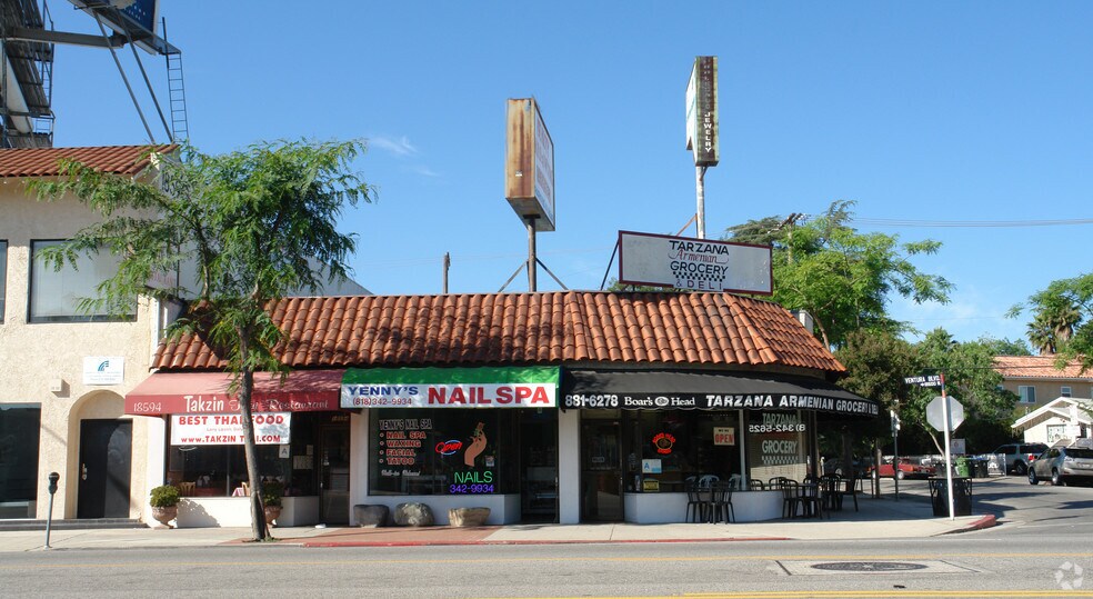 18596 Ventura Blvd, Tarzana, CA à louer - Photo du bâtiment - Image 2 de 9