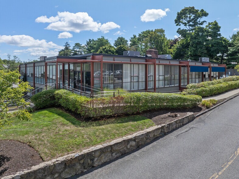 824-826 Boylston St, Brookline, MA à louer - Photo du bâtiment - Image 2 de 4