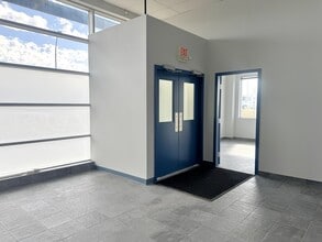 19 Aero Dr NE, Calgary, AB for lease Interior Photo- Image 2 of 2