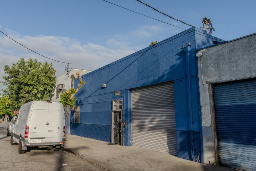 2456 E 57th St, Huntington Park, CA for sale - Building Photo - Image 1 of 21